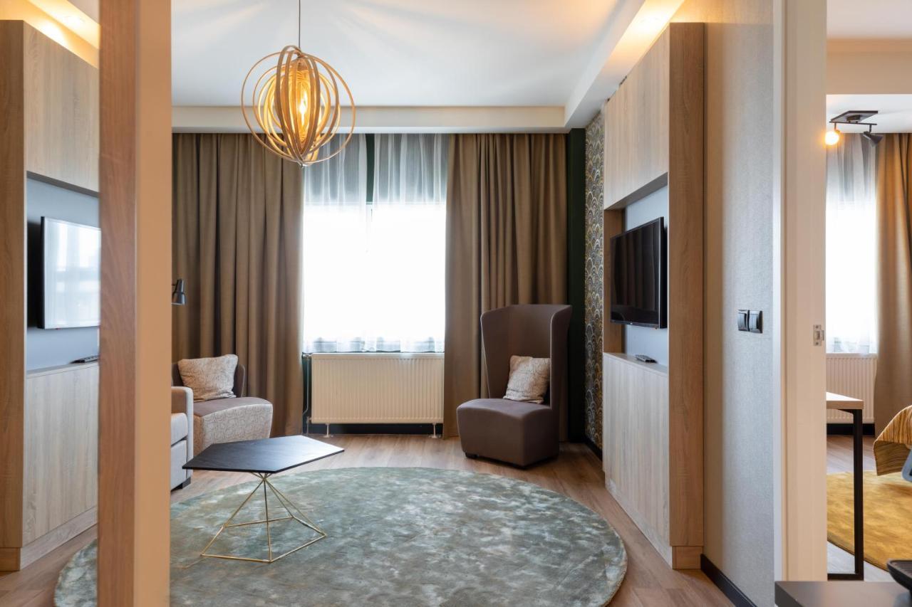 Shanghai Hotel Holland Delft Bagian luar foto